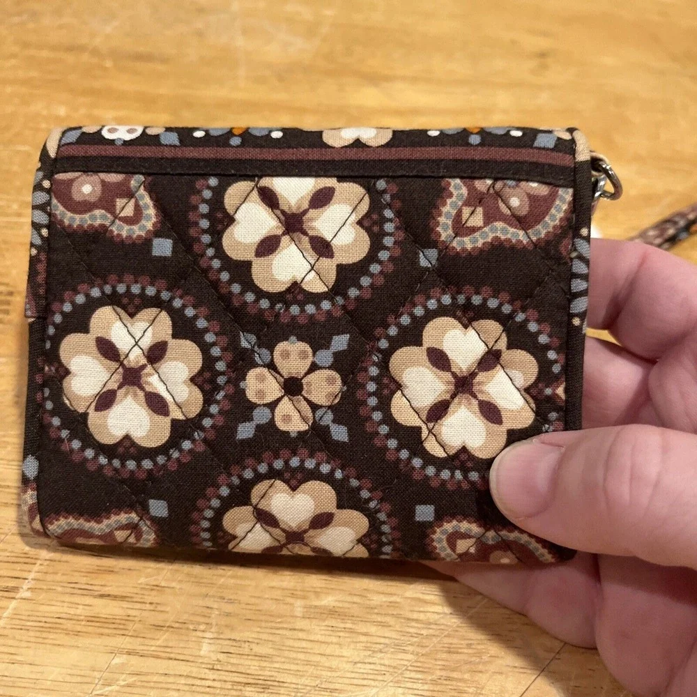 NEW Vera‎ Bradley Canyon Brown Multi Cotton Smart Wristlet Wallet Card Case